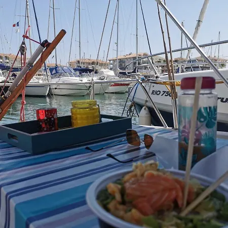 Jolis Voiliers De 6m Pour Experience Insolite Sur Port Et Port Santa Lucia St Raphael Frejus
