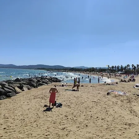 Jolis Voiliers De 6m Pour Expérience Insolite Sur Port Et Port Santa Lucia St Raphael Hotel en barco Fréjus