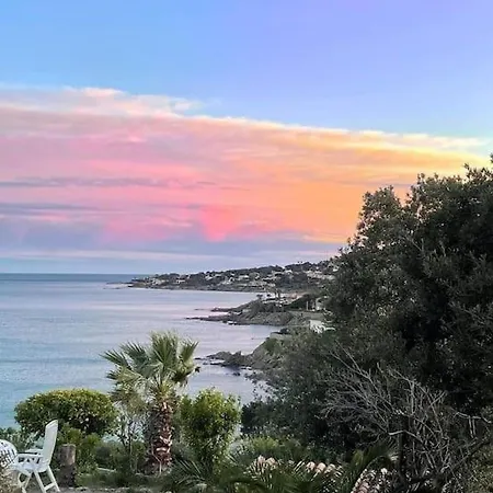 Jolis Voiliers De 6m Pour Experience Insolite Sur Port Et Port Santa Lucia St Raphael *
